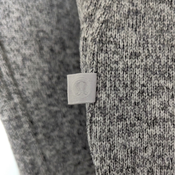 Lululemon Fleece & Thank You Pullover Heathered Silver Lilac Size 4 - Picture 4 of 4